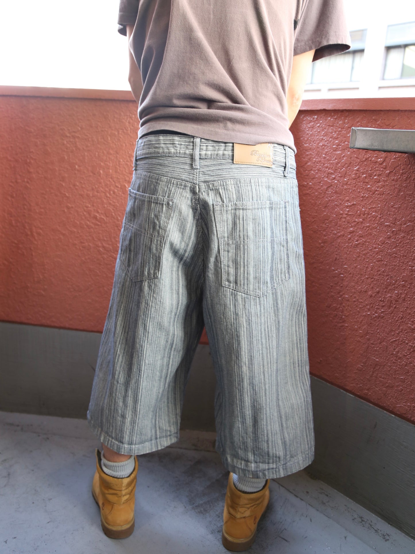 2000S BROOKLYN XPRESS STRIPED BAGGY SHORTS