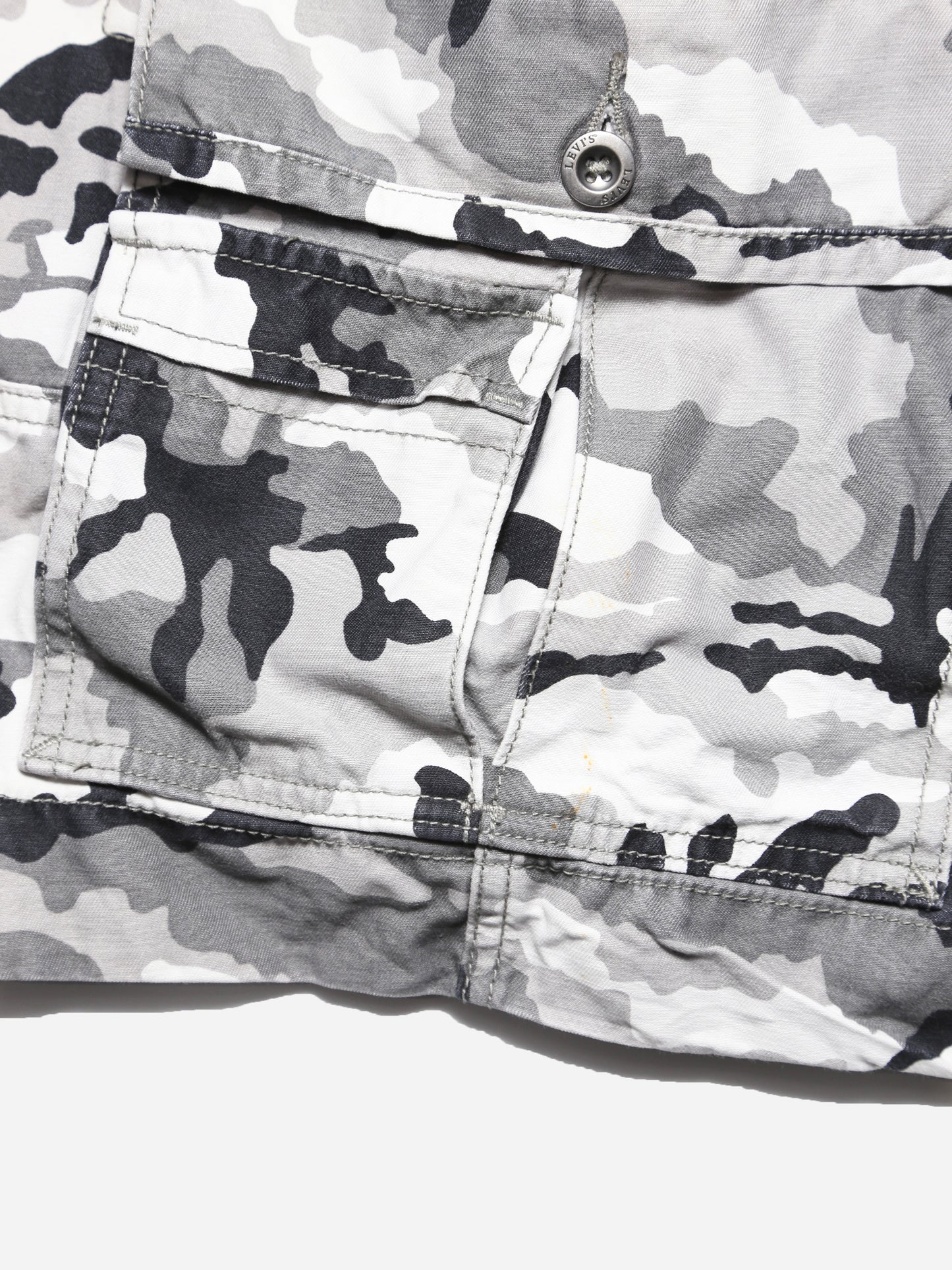 LEVI'S CITY CAMO CARGO SHORTS