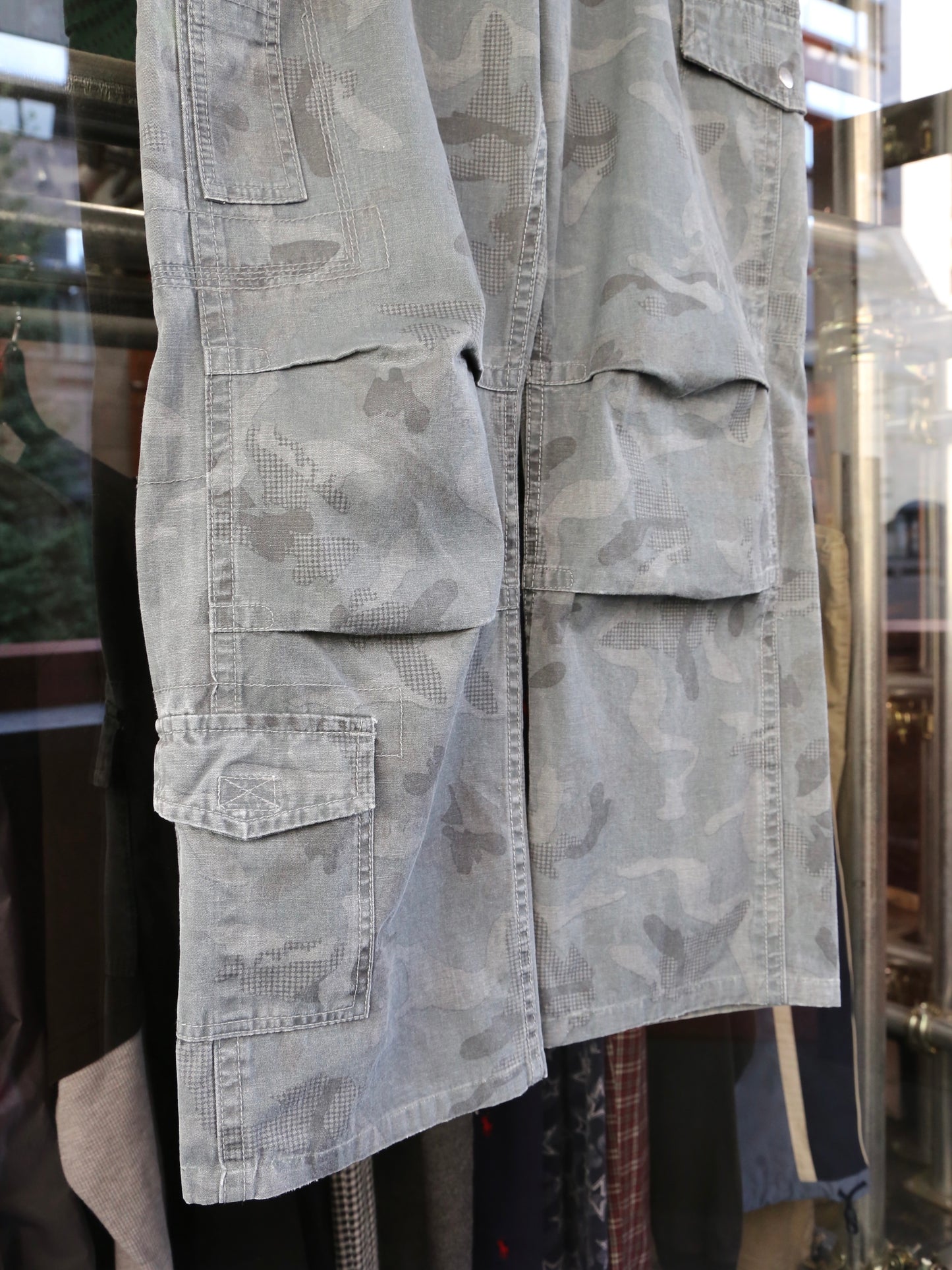 2000S Y.O.U. CAMO CARGO PANTS