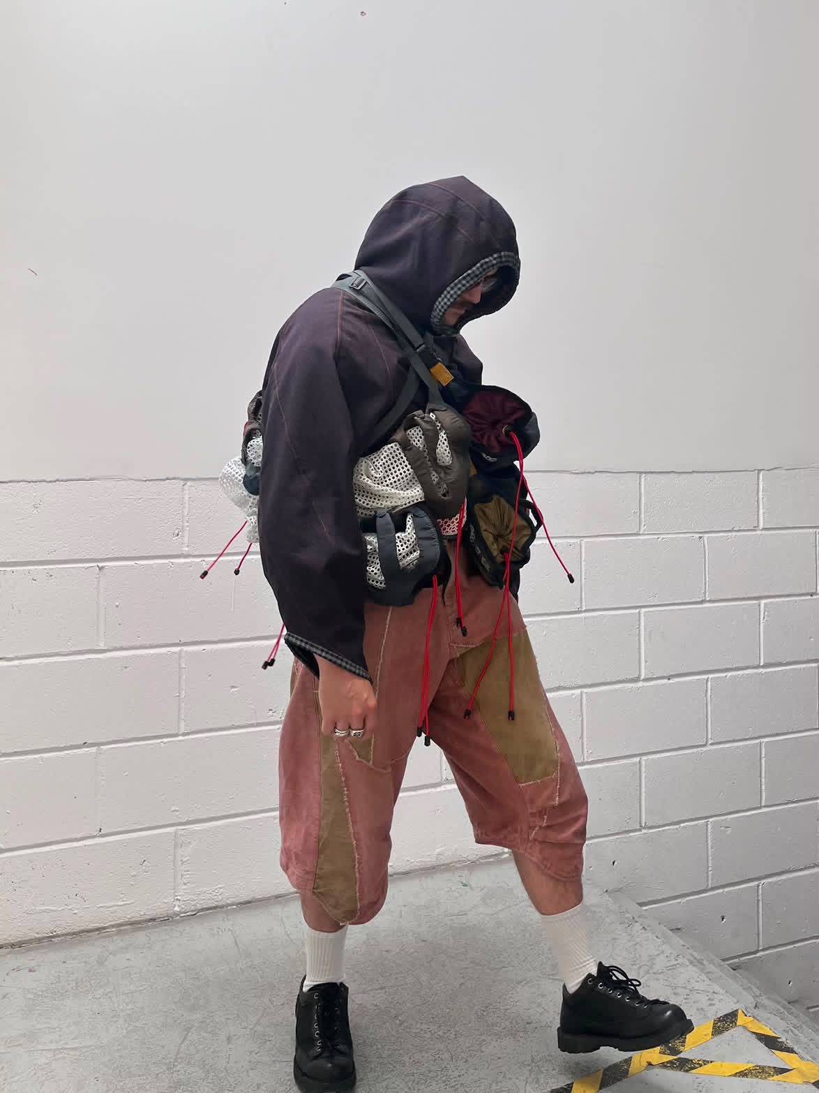 SEEING RED "Rib-Hugger pouch bags" GRAY