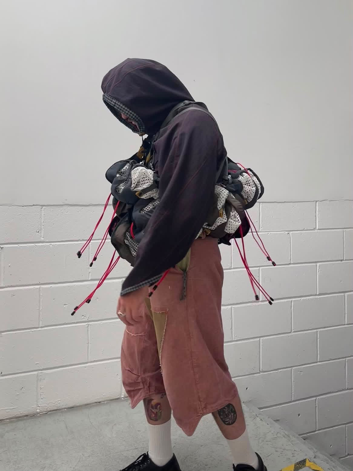 SEEING RED "Rib-Hugger pouch bags" GRAY