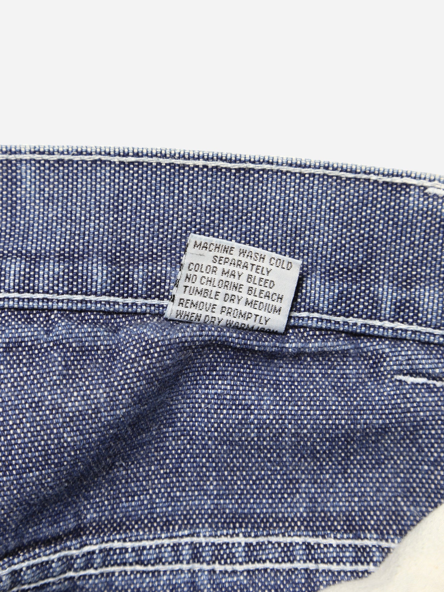 -2000S FUBU PLATINUM BAGGY SHORTS