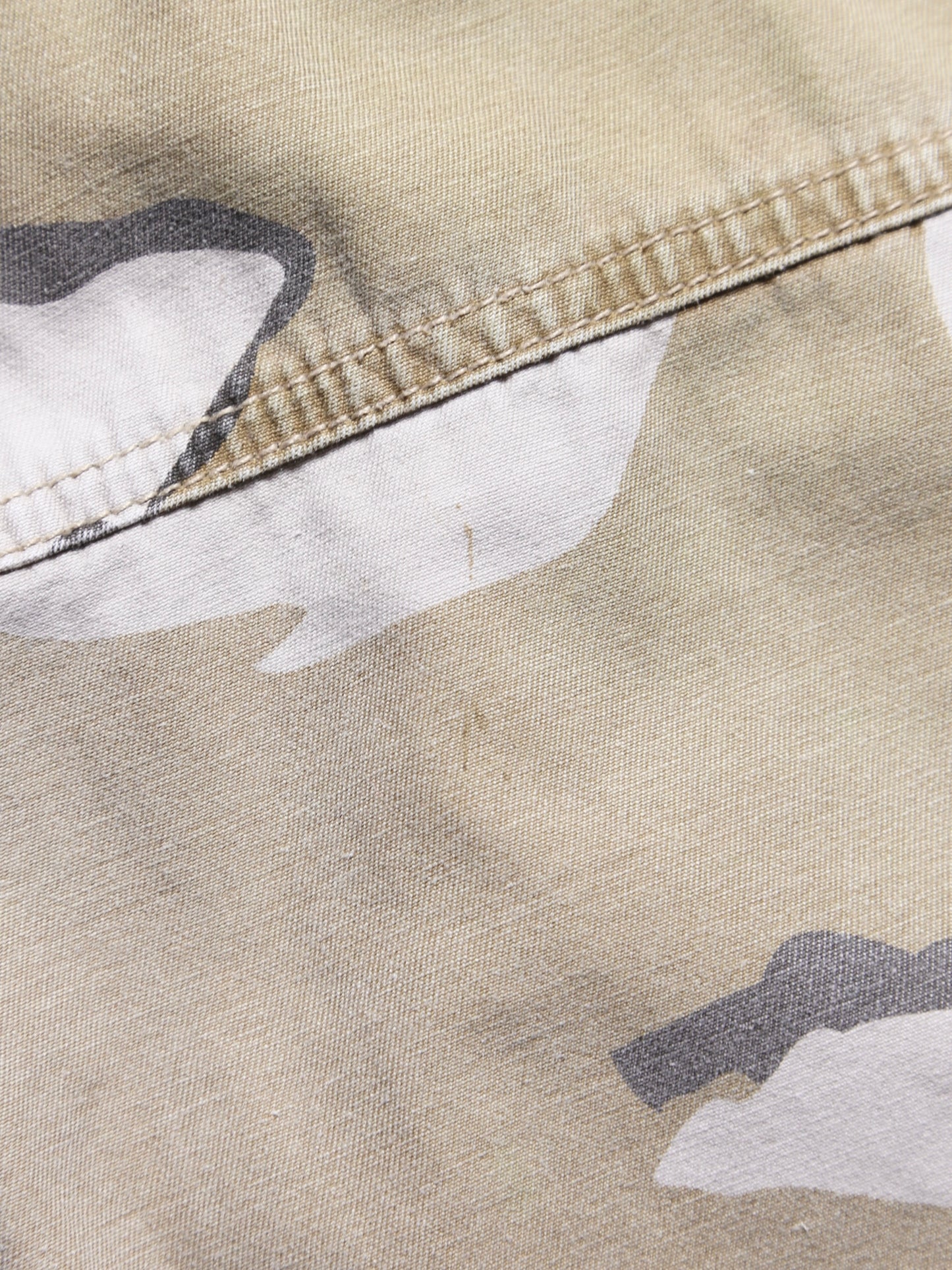 2000S NO BOUNDARIES DESERT CAMO CARGO PANTS