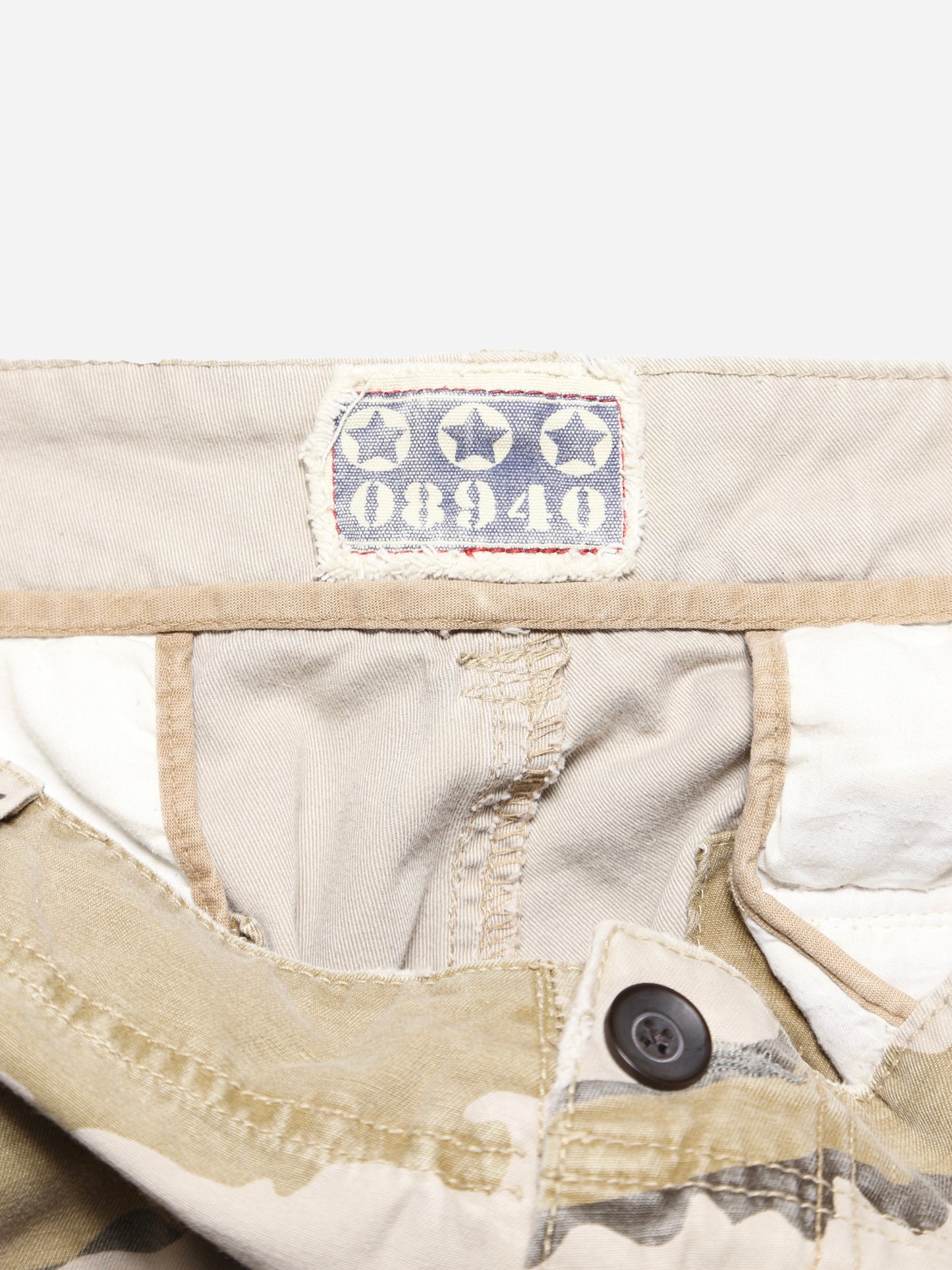 2000S NO BOUNDARIES DESERT CAMO CARGO PANTS