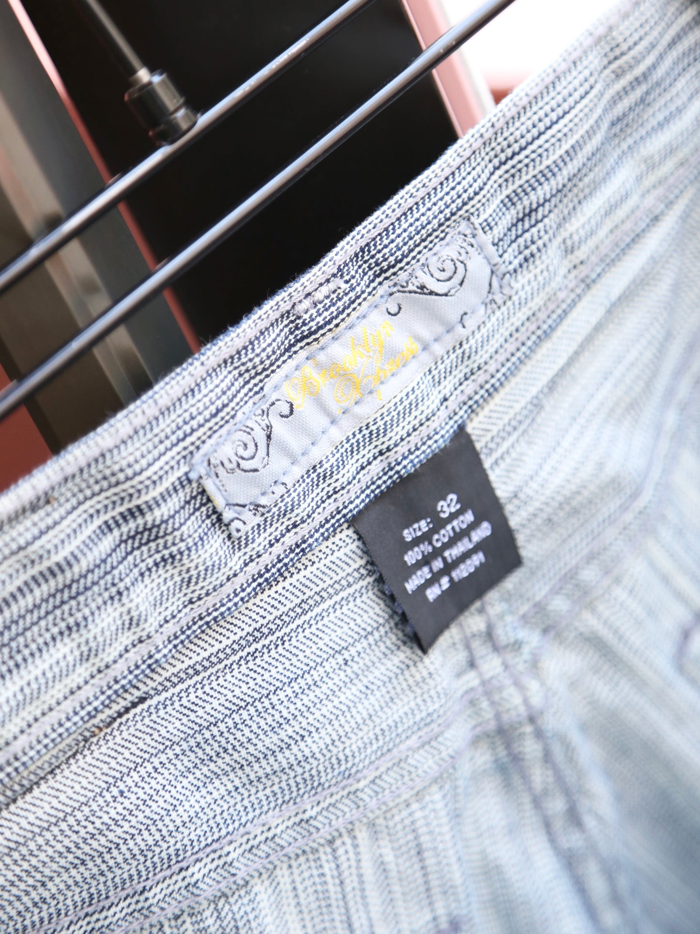 2000S BROOKLYN XPRESS STRIPED BAGGY SHORTS