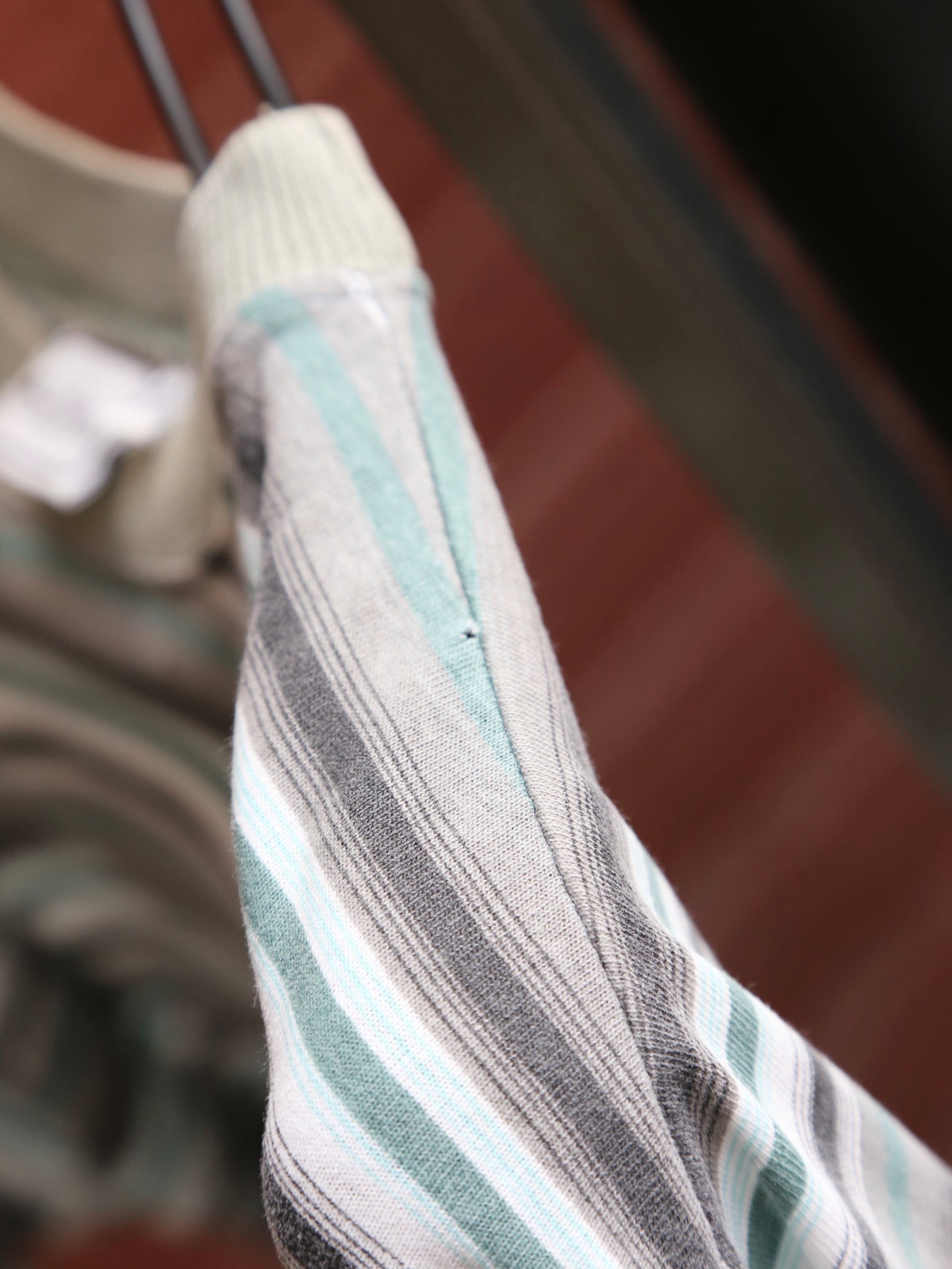 -2000S QUIKSILVER S/S STRIPED TEE
