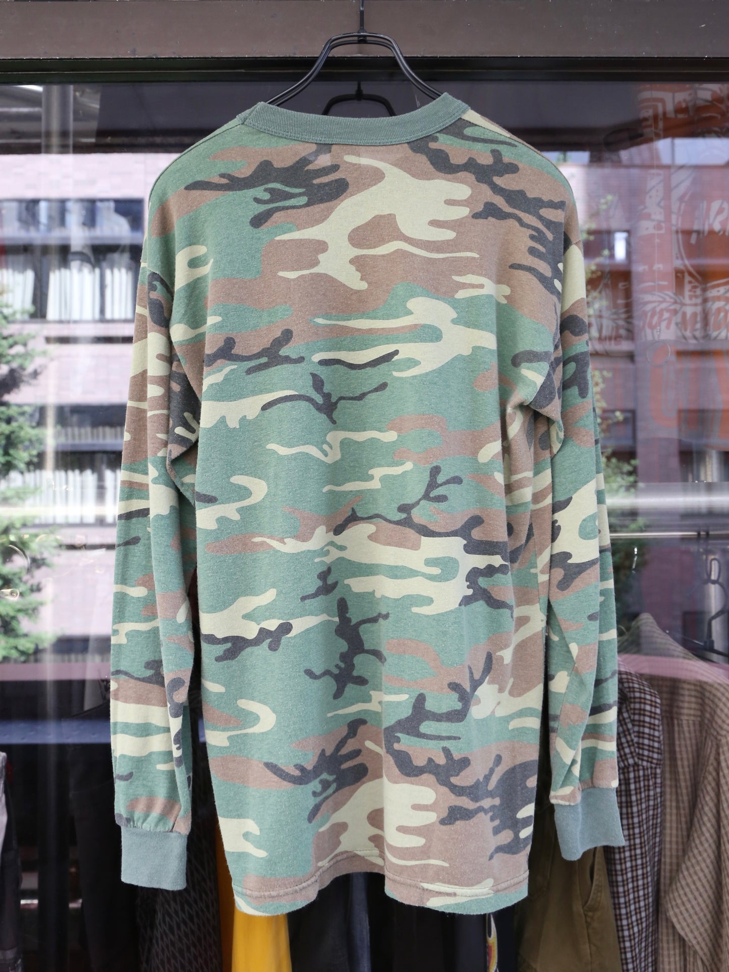 1980S CAMOUFLAGE L/S TEE