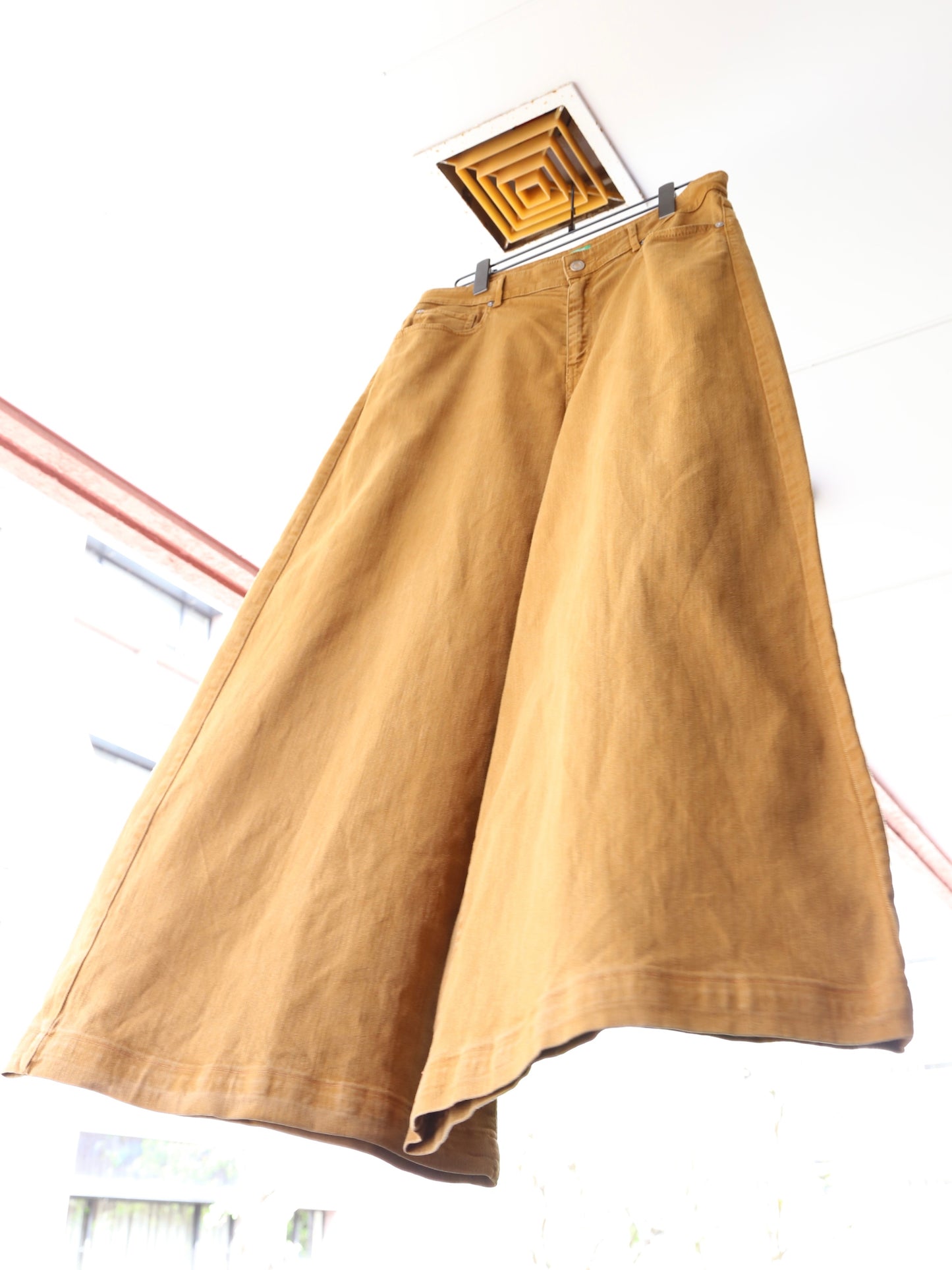 2010S- UNITED COLORS OF BENETTON BAGGY PANTS