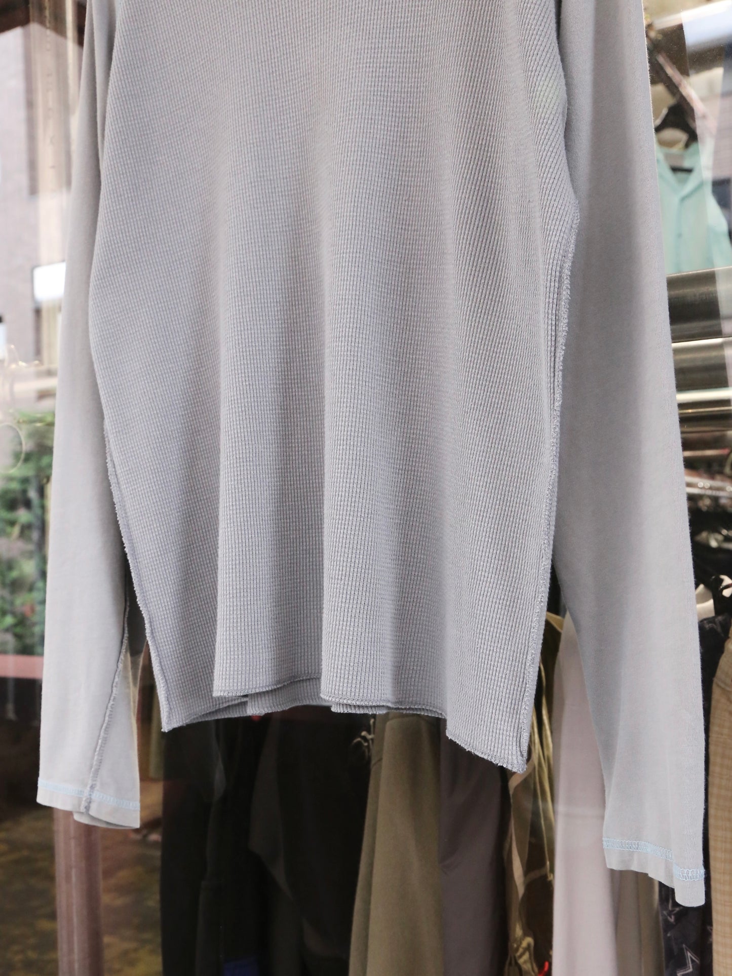 2000S NO BOUNDARIES THERMAL SWITCHING L/S TOP