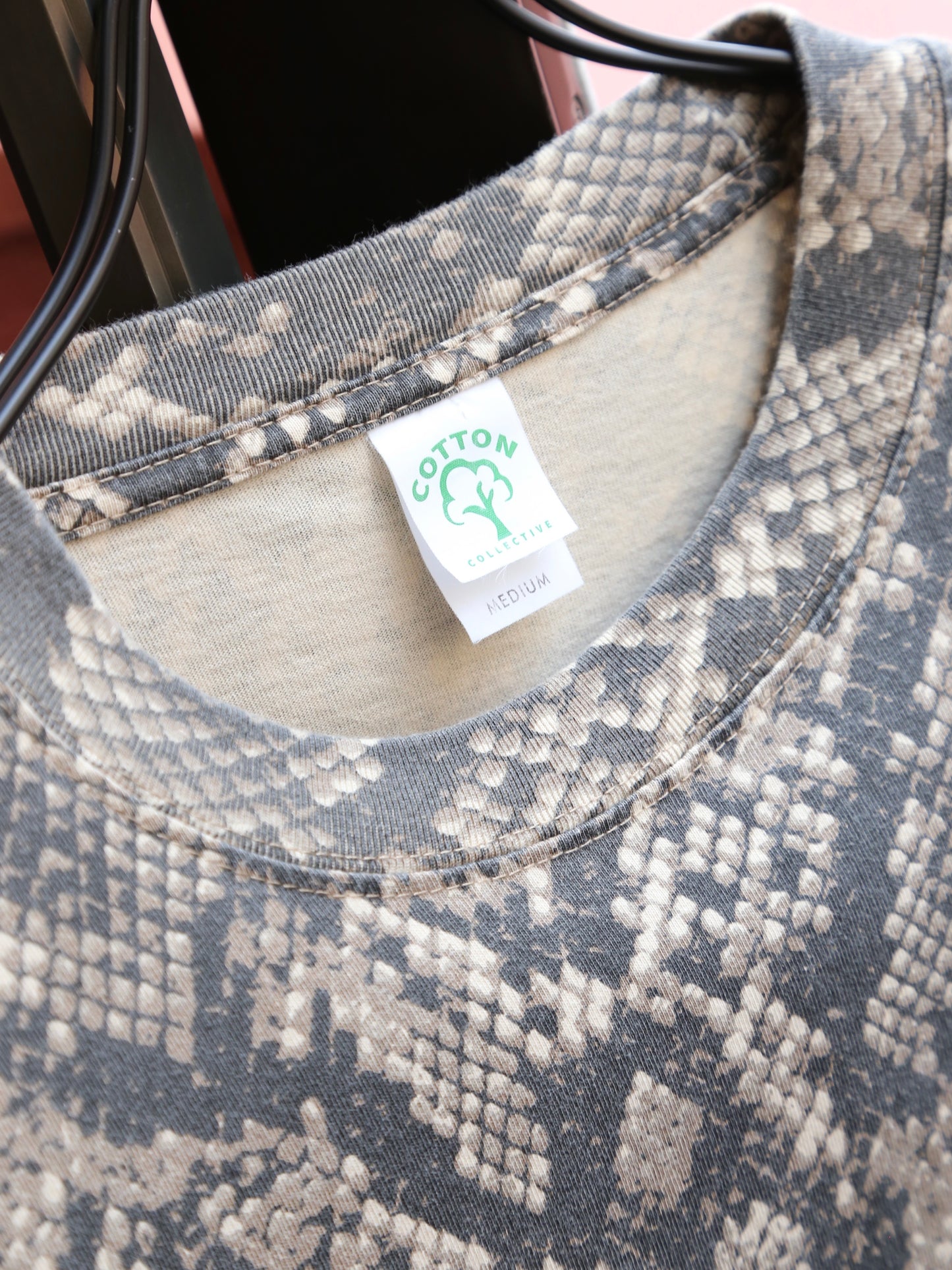 "SNAKESKIN" S/S TEE
