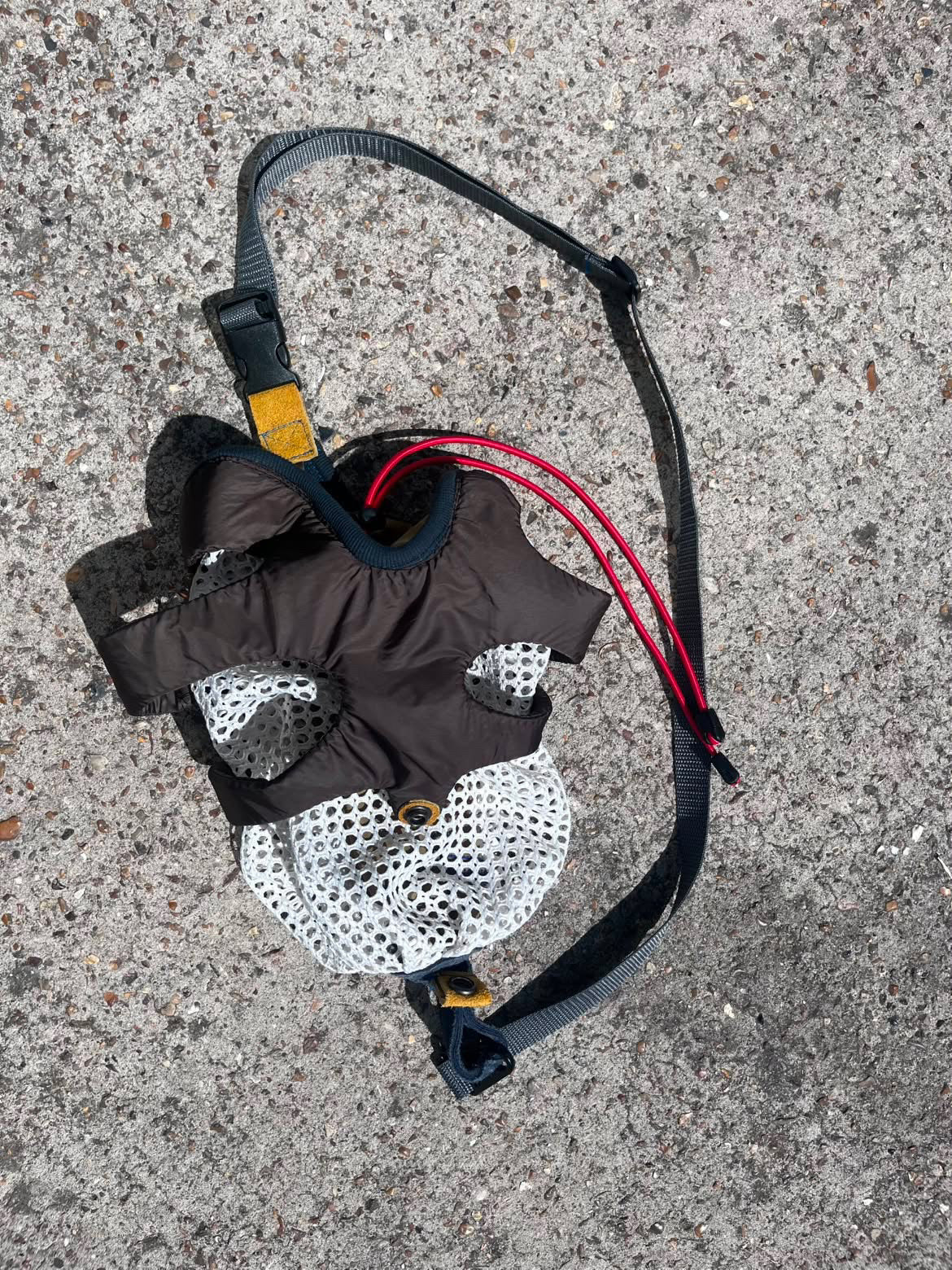 SEEING RED "Rib-Hugger pouch bags" OLIVE