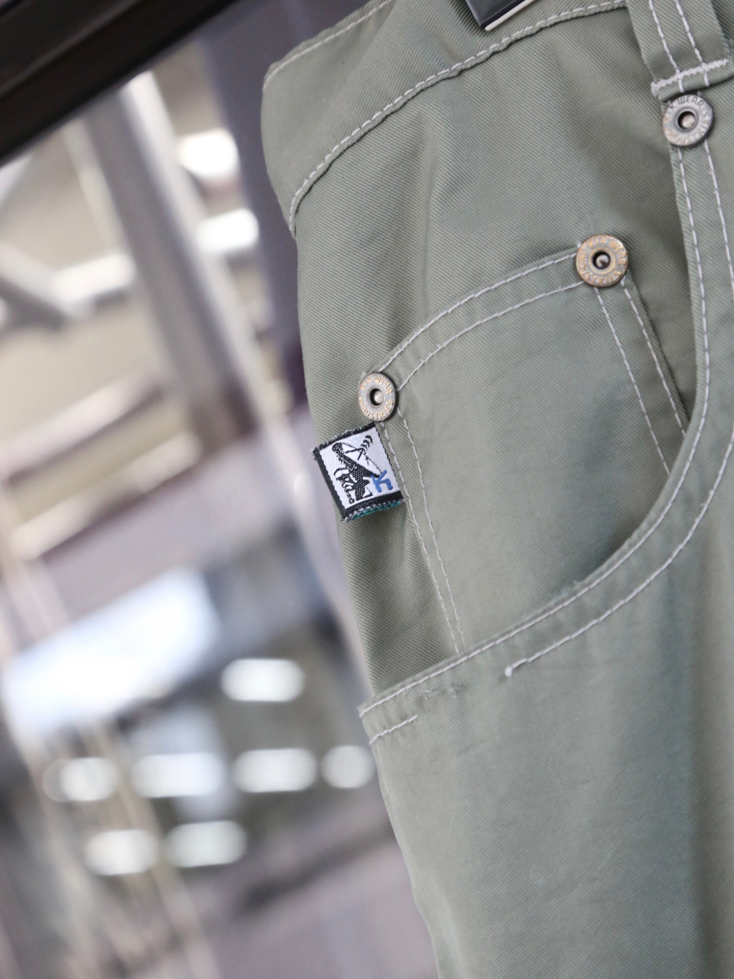 2000S KIKWEAR TECHNICAL CARGO PANTS