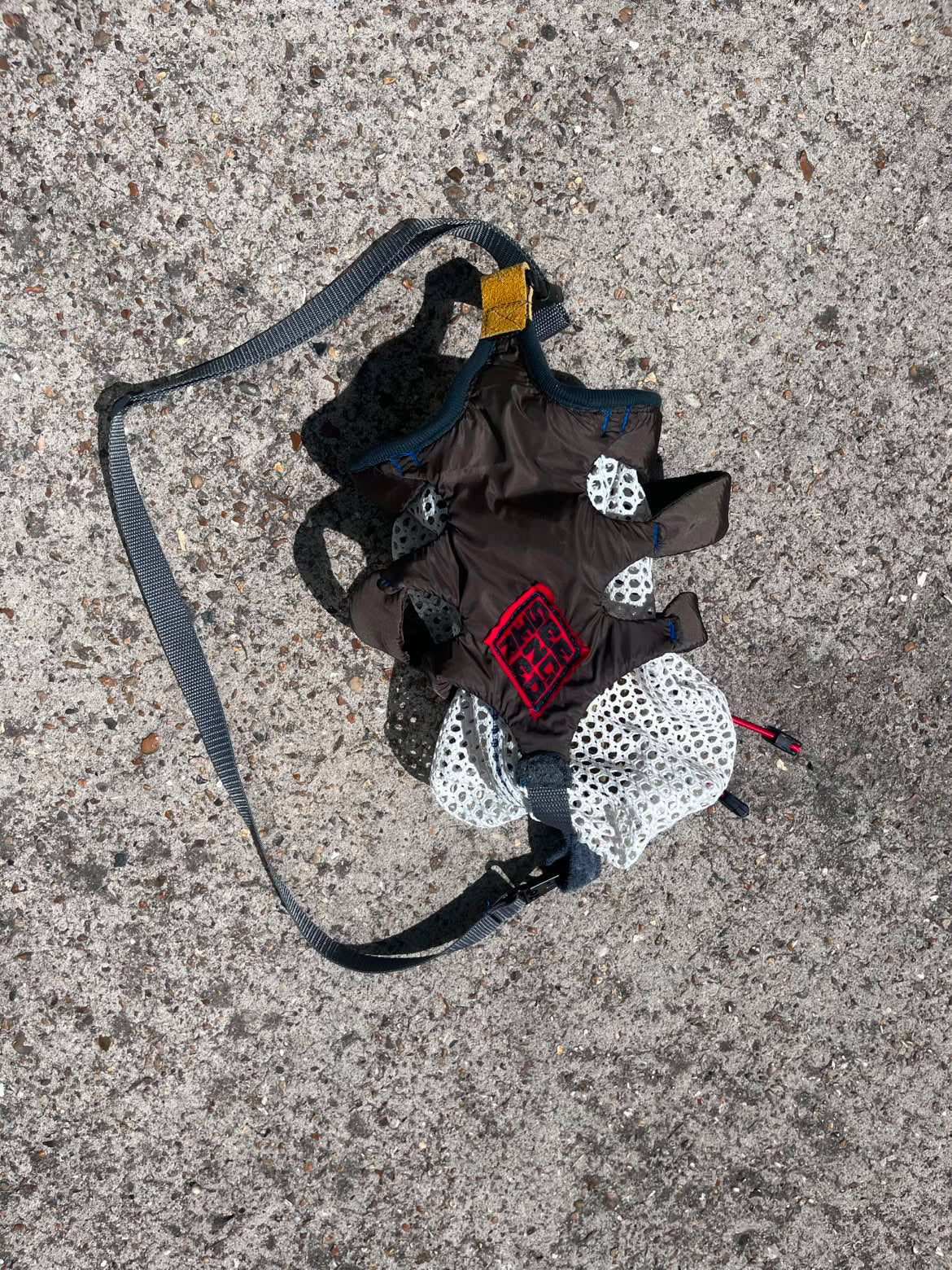 SEEING RED "Rib-Hugger pouch bags" OLIVE